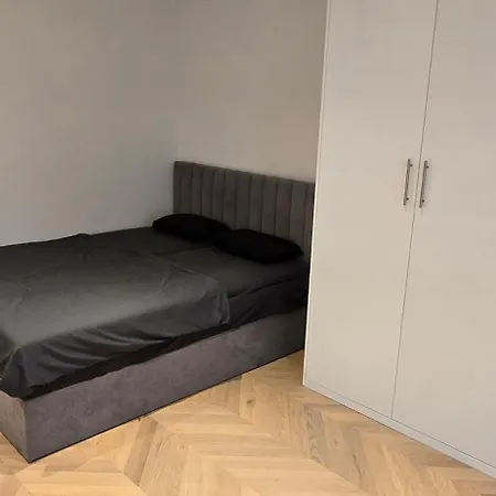 Aro Apartment *